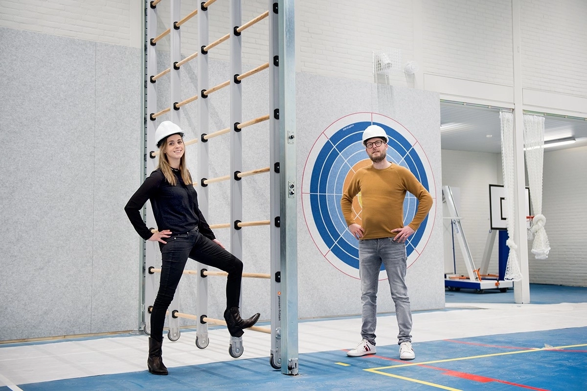De gymzaal is al klaar: Marlijn en Dieter werken met hun collega’s vanaf komend schooljaar in De Avenir in Eindhoven.